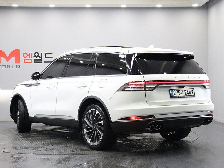 Lincoln Aviator