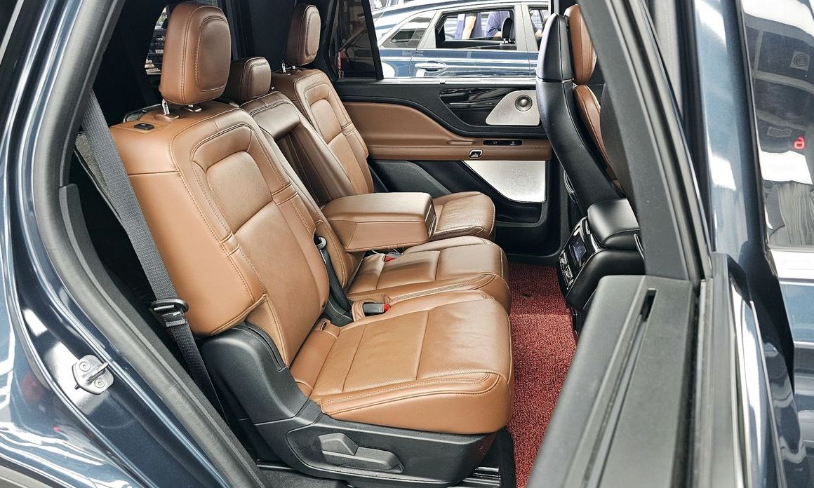 Lincoln Aviator