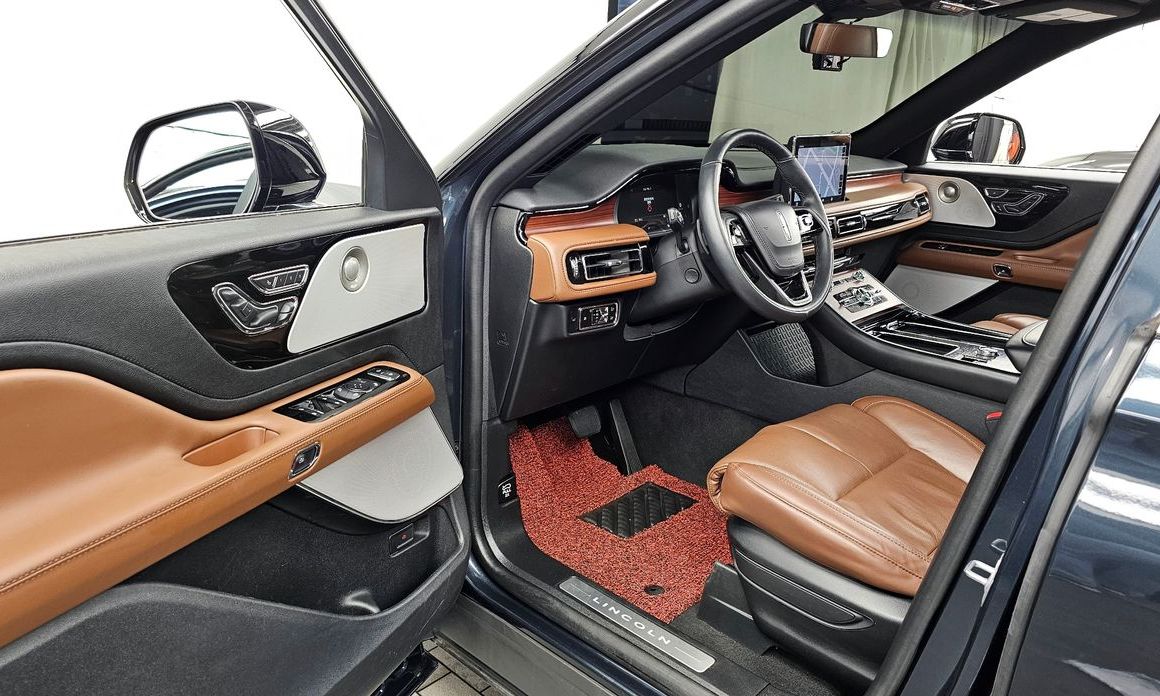 Lincoln Aviator