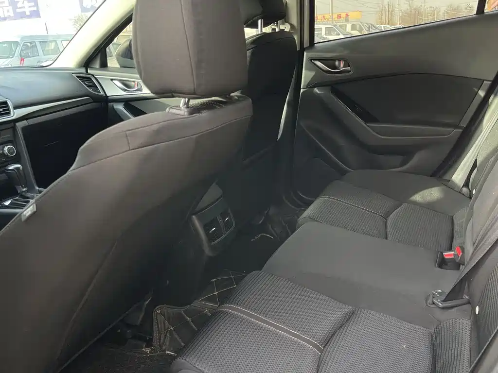 Mazda 3 Axela