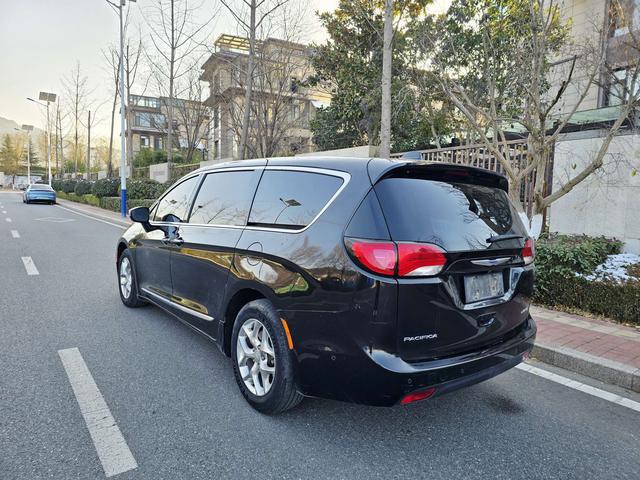 Chrysler Grand Voyager (Import)