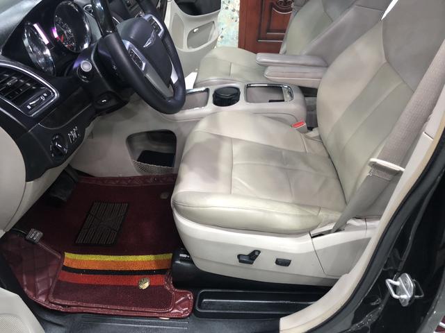 Chrysler Grand Voyager (Import)