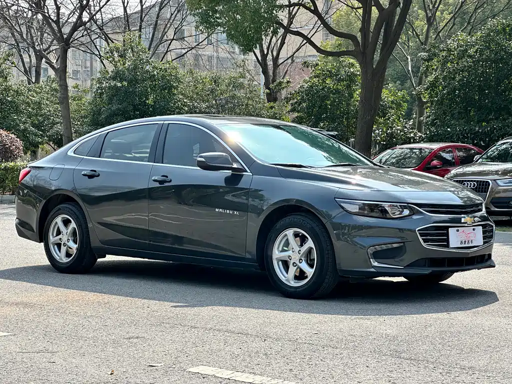 Chevrolet Malibu XL