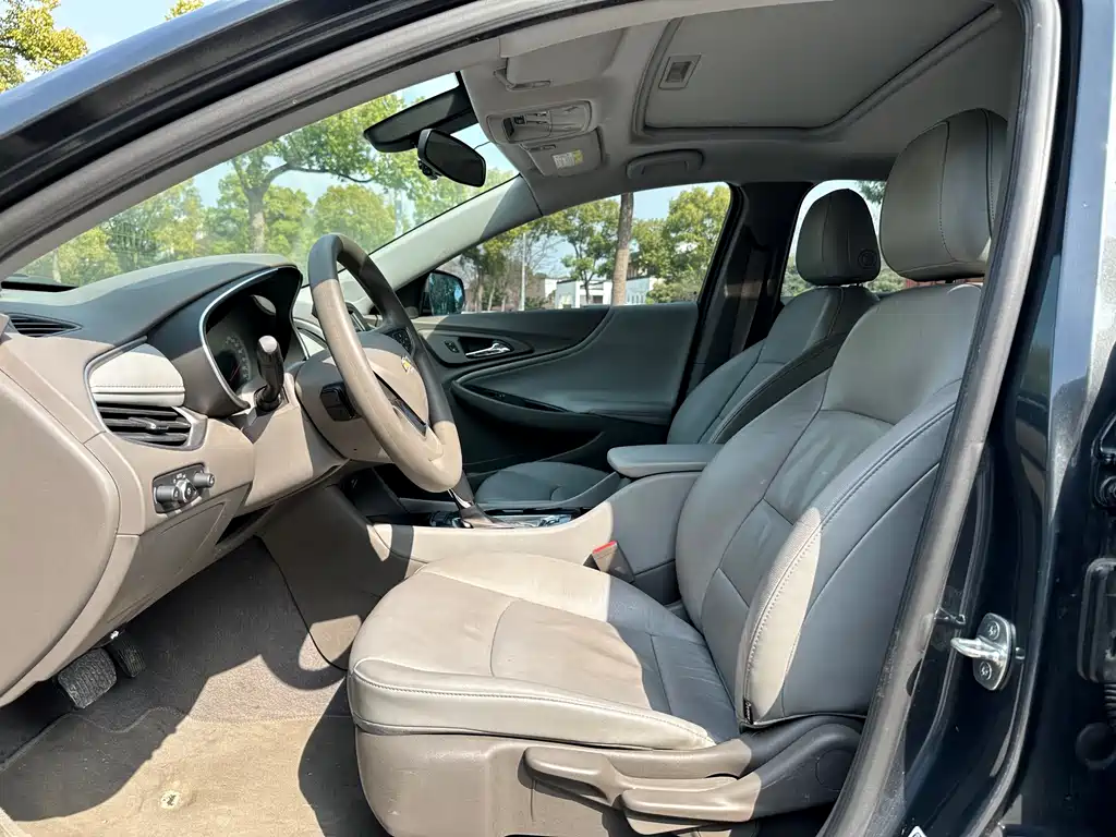 Chevrolet Malibu XL