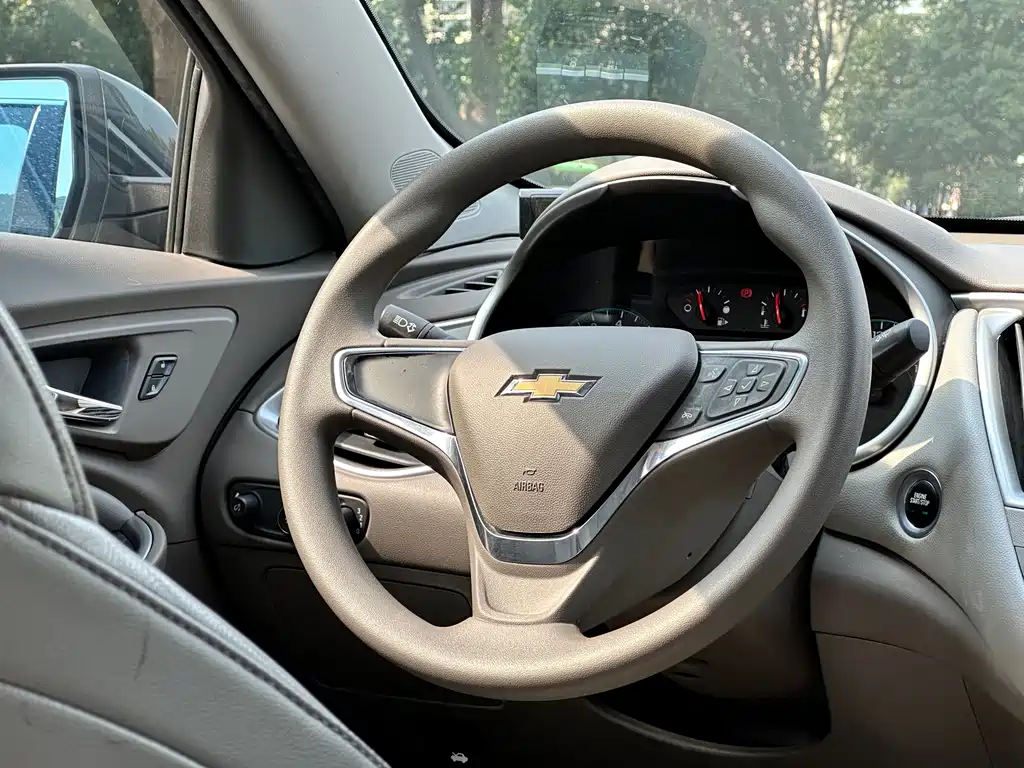Chevrolet Malibu XL