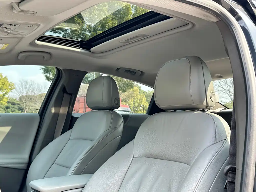 Chevrolet Malibu XL