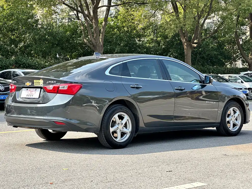 Chevrolet Malibu XL