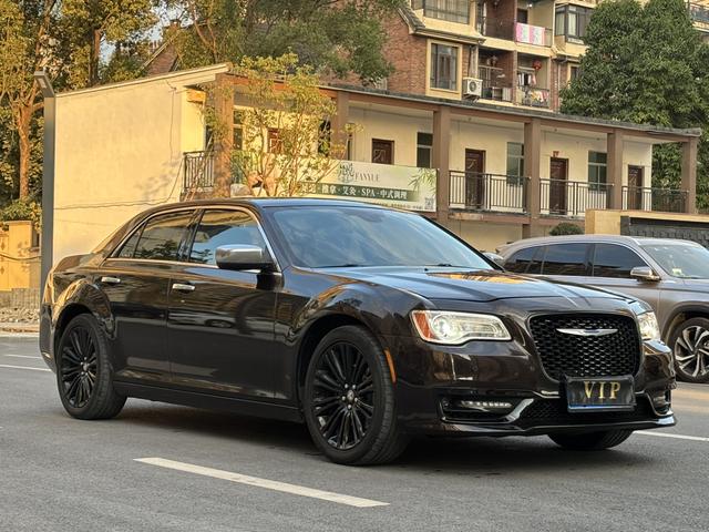 Chrysler Chrysler 300C (Import)