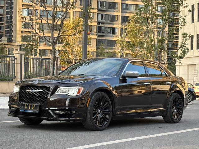 Chrysler Chrysler 300C (Import)