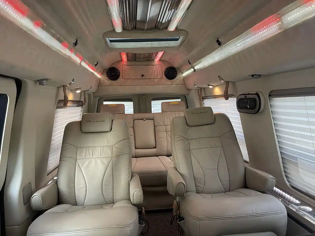 GMC Savana