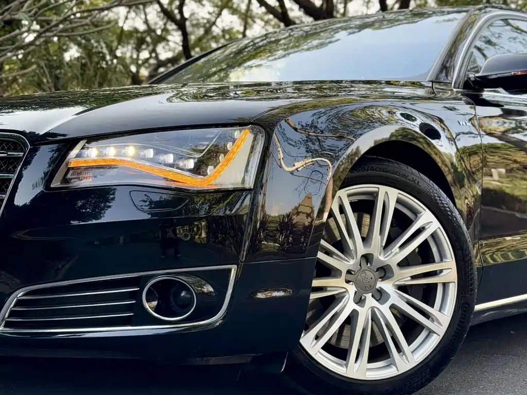 Audi A8