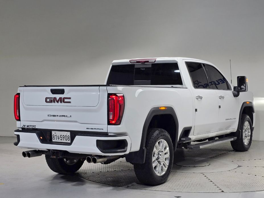 GMC Sierra