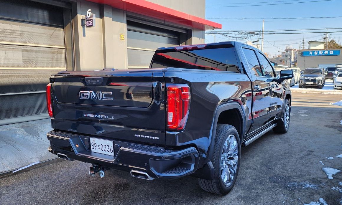GMC Sierra