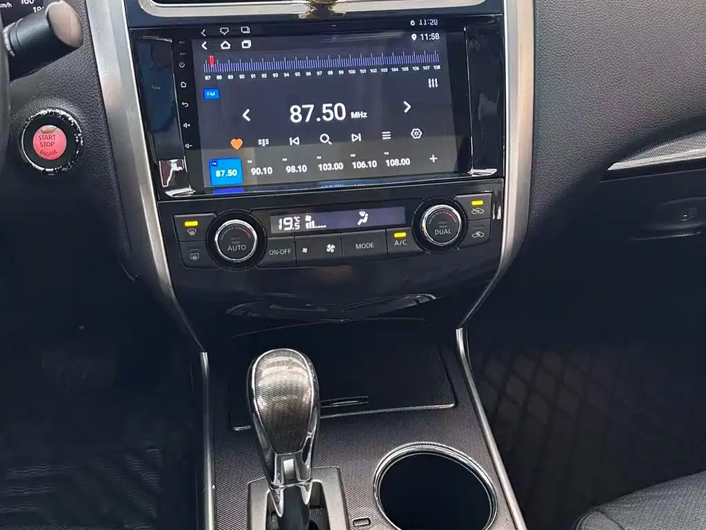Nissan Teana