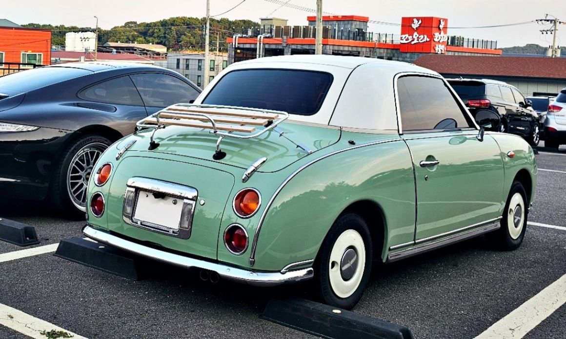 Nissan Figaro