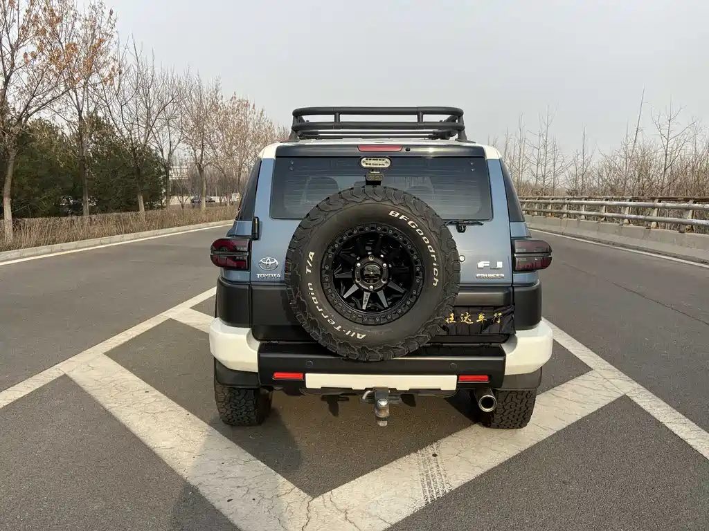 Toyota FJ Cruiser