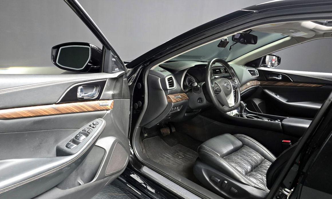 Nissan Maxima