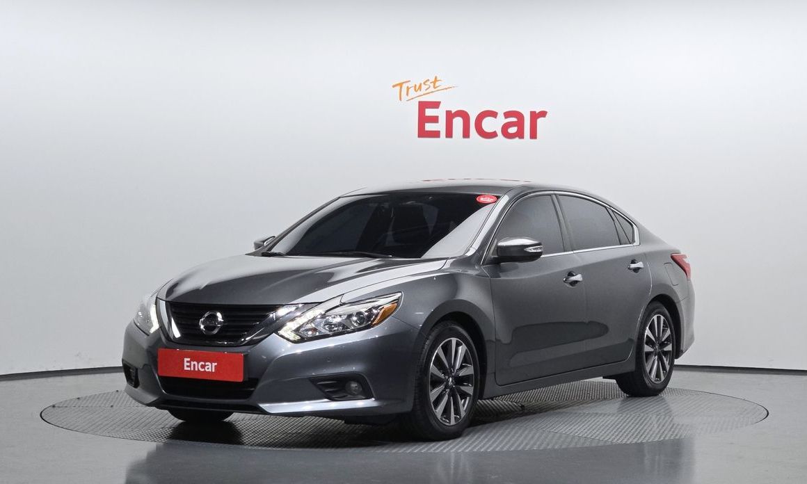 Nissan Altima