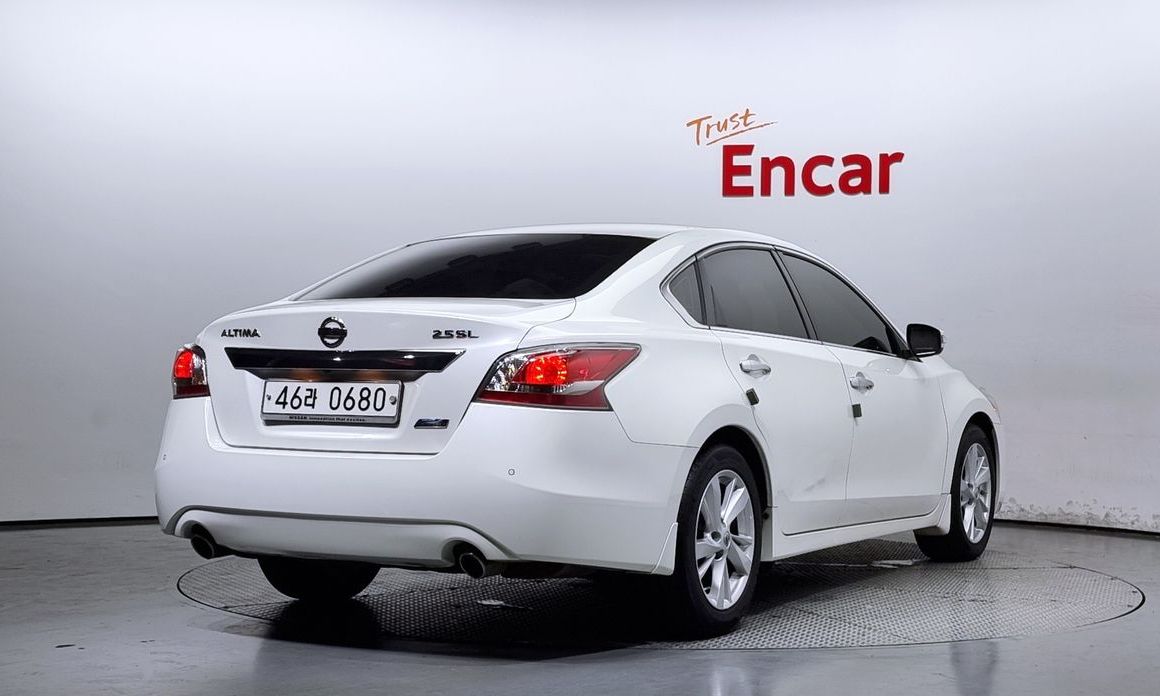 Nissan Altima