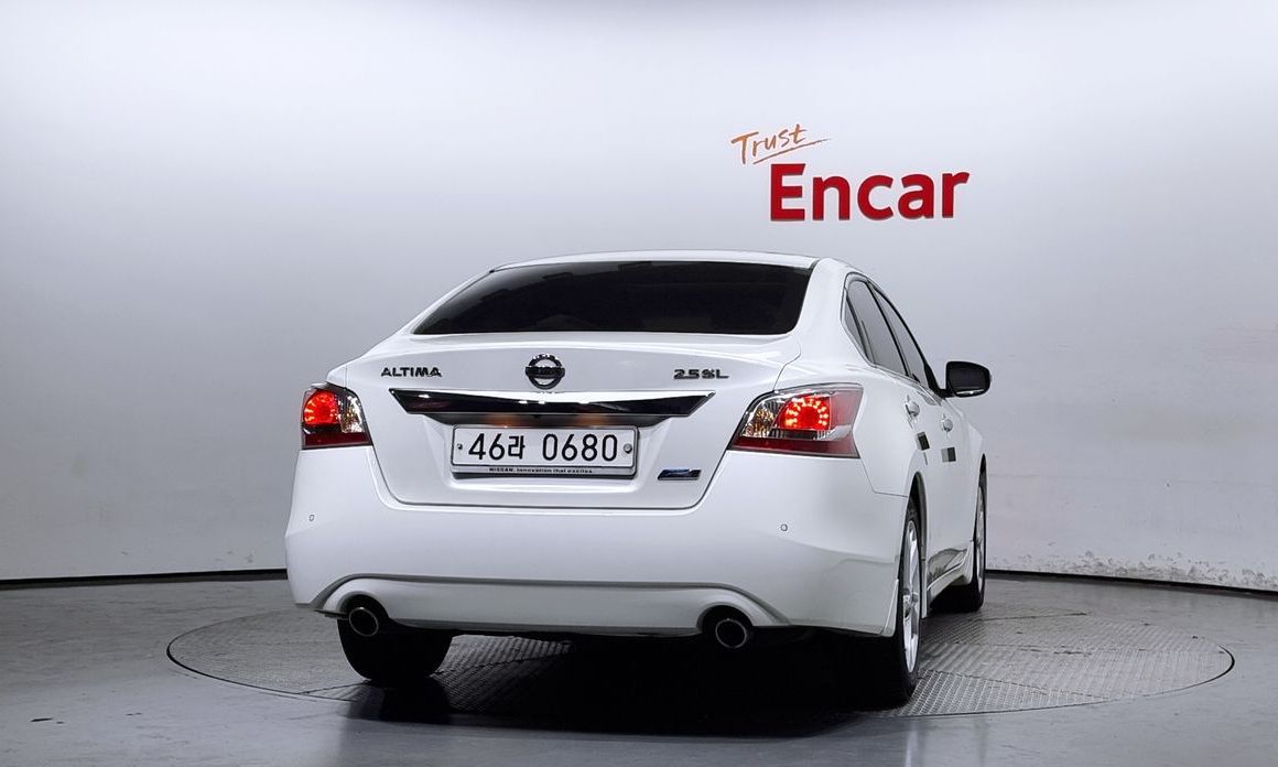 Nissan Altima