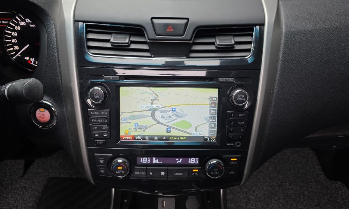 Nissan Altima