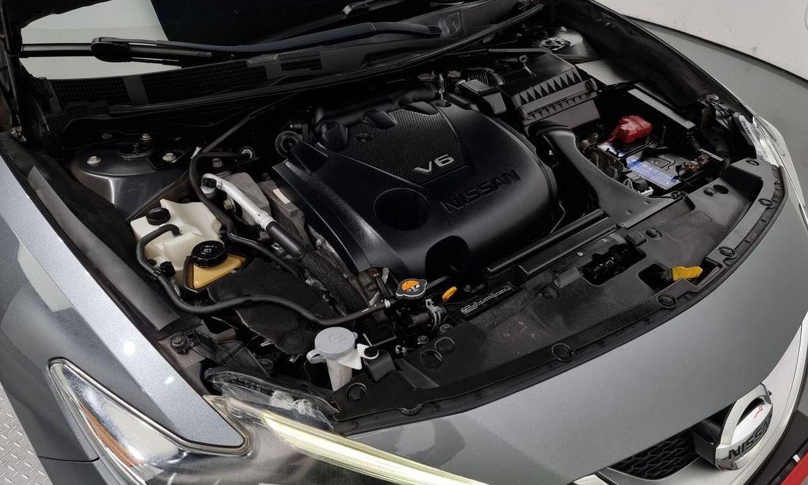 Nissan Maxima