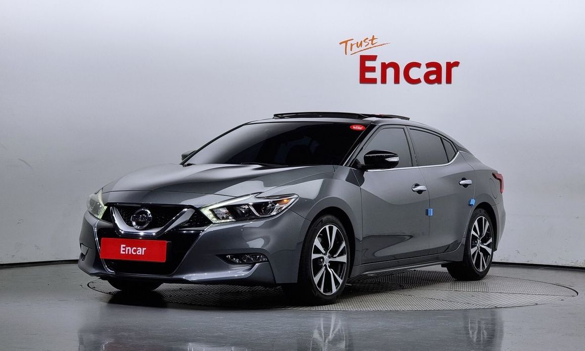 Nissan Maxima