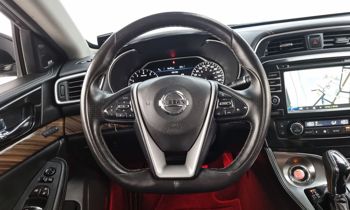 Nissan Maxima