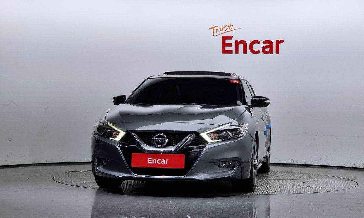 Nissan Maxima