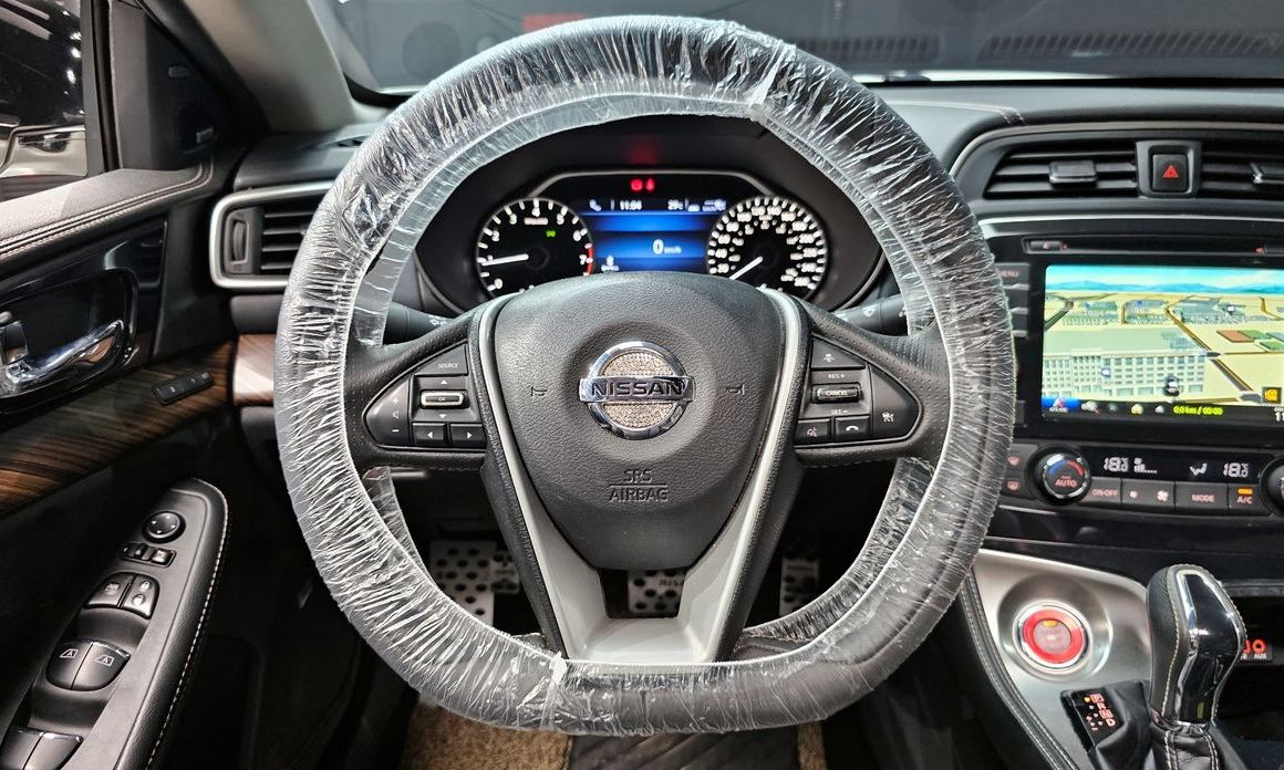 Nissan Maxima