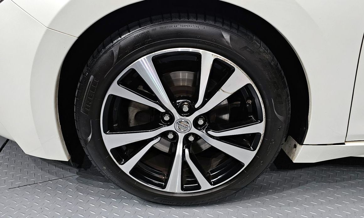 Nissan Maxima