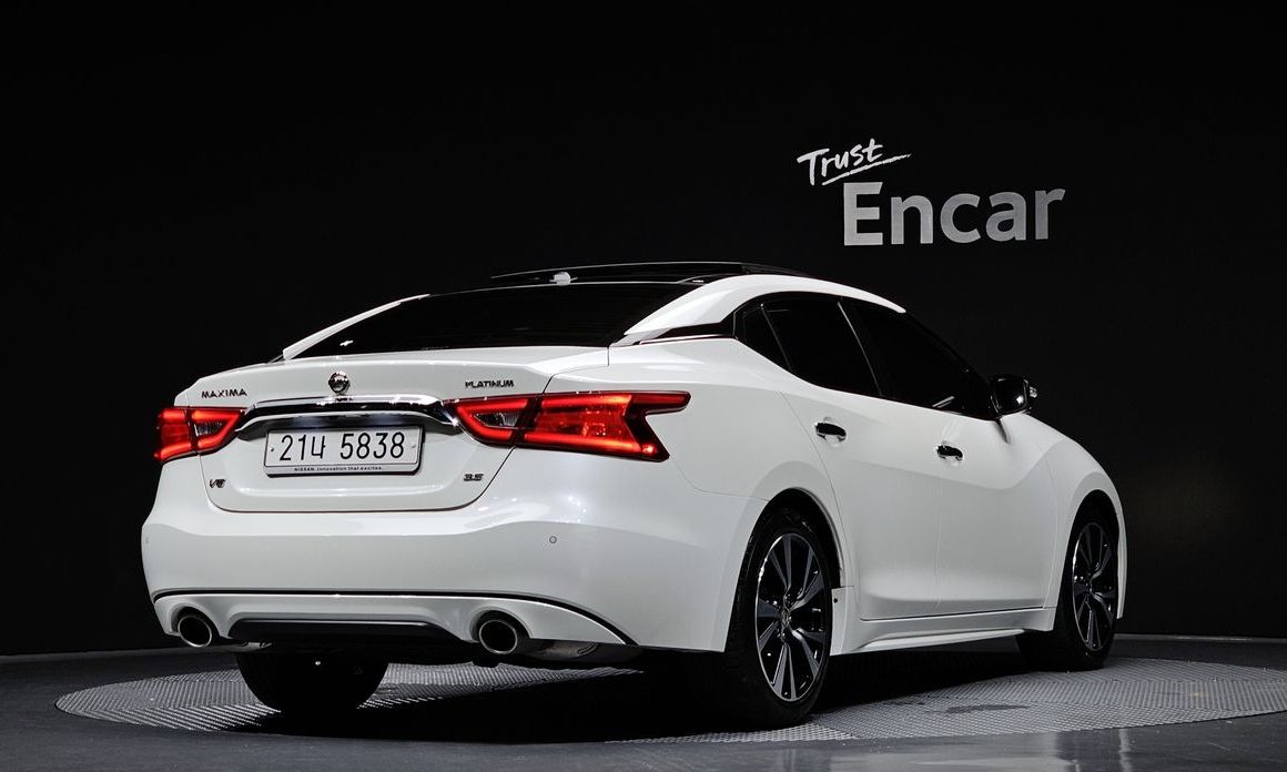 Nissan Maxima