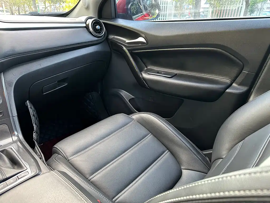 MG MG GS