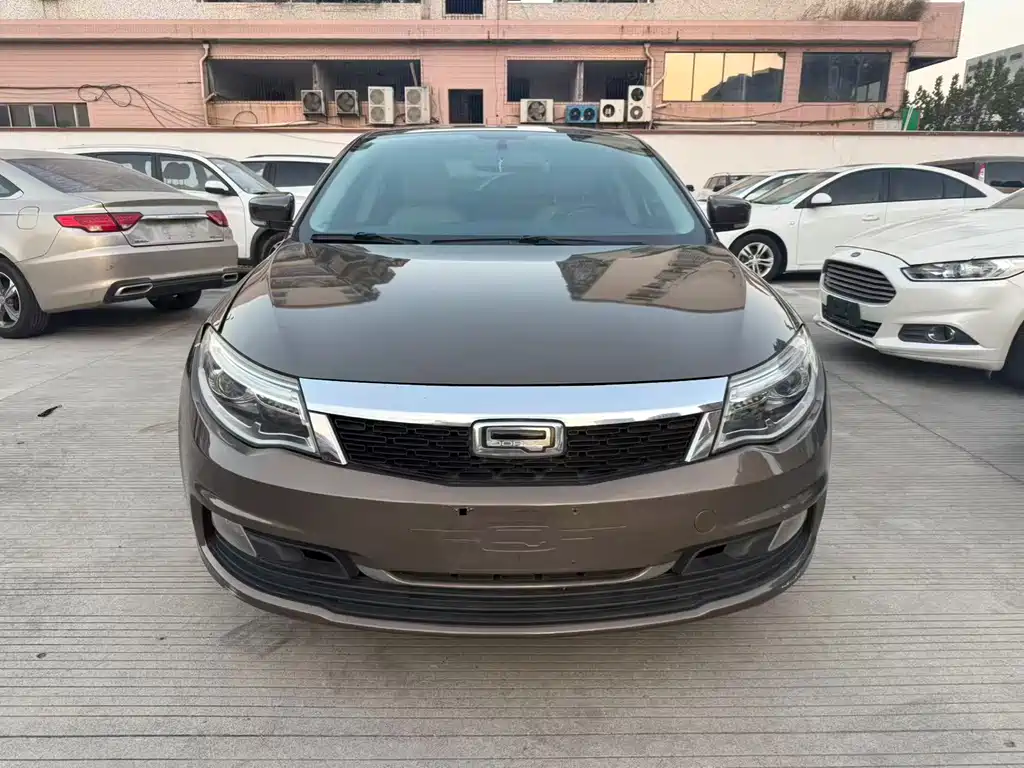 Qoros Qoros 3