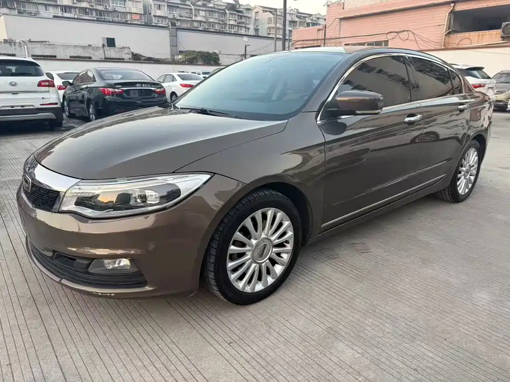 Qoros Qoros 3