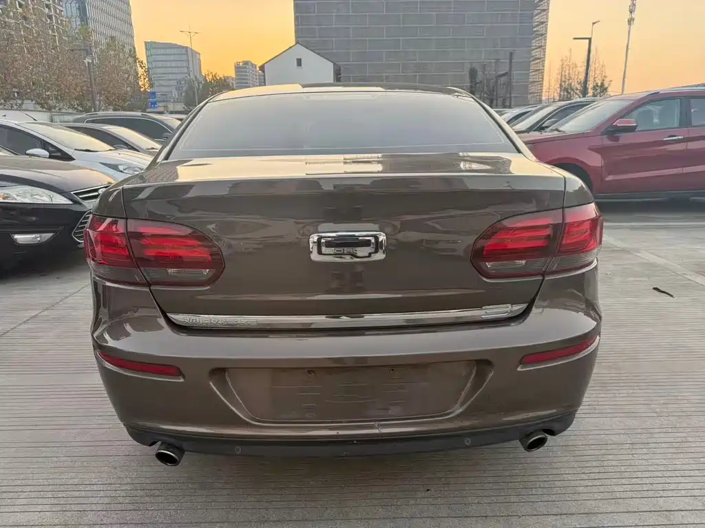 Qoros Qoros 3