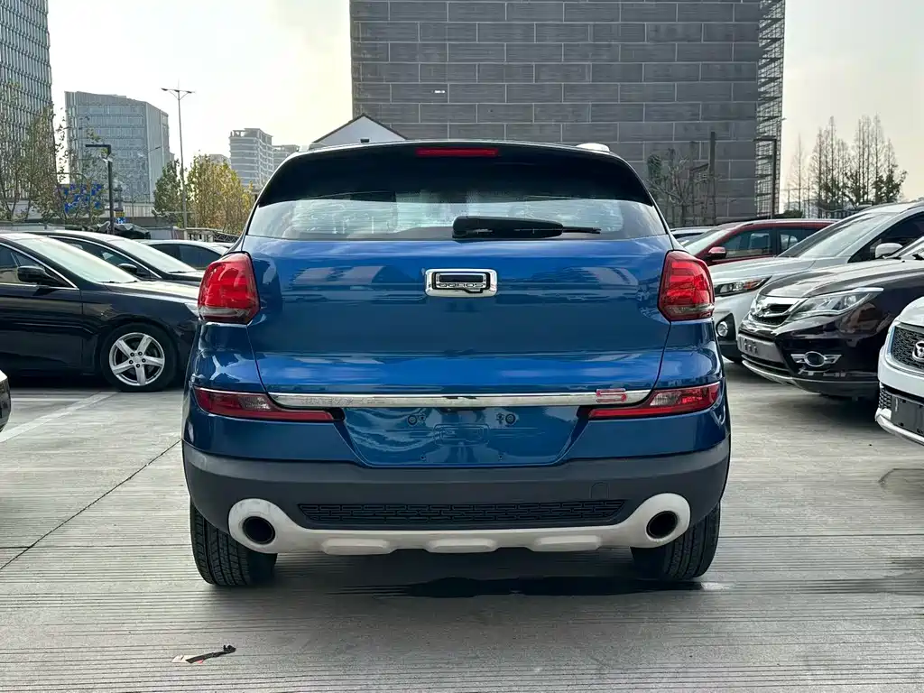 Qoros Qoros 5