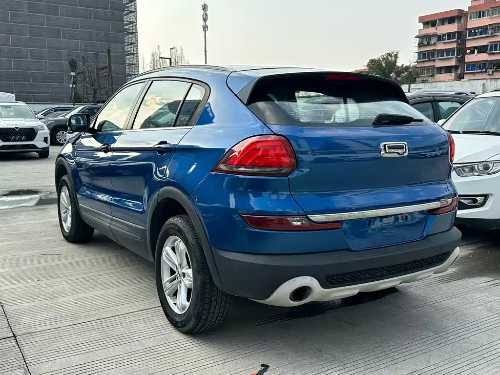 Qoros Qoros 5