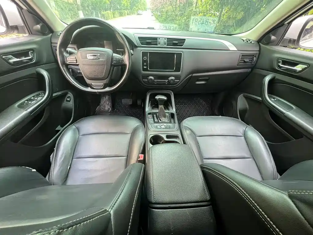 Qoros Qoros 5