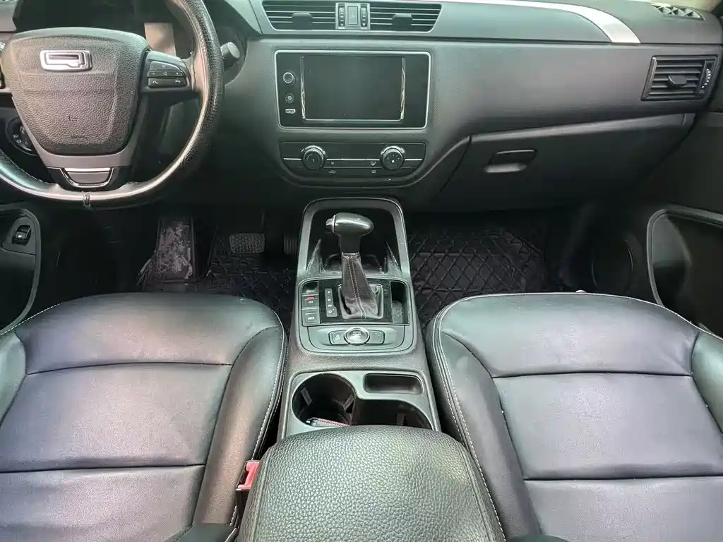 Qoros Qoros 5
