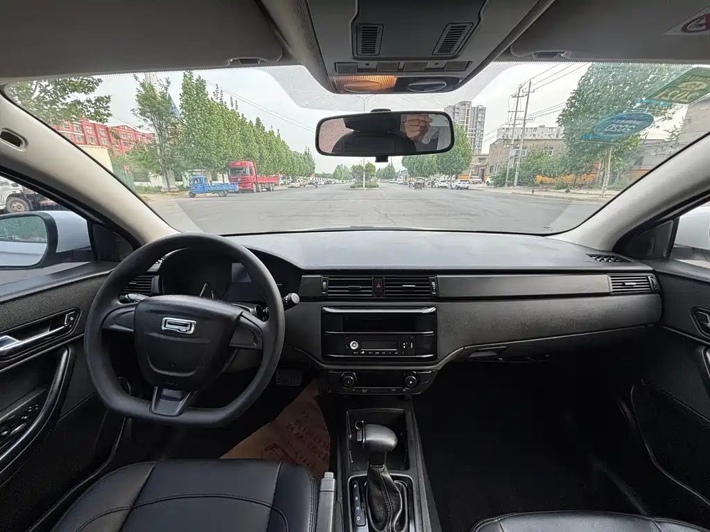 Qoros Qoros 3