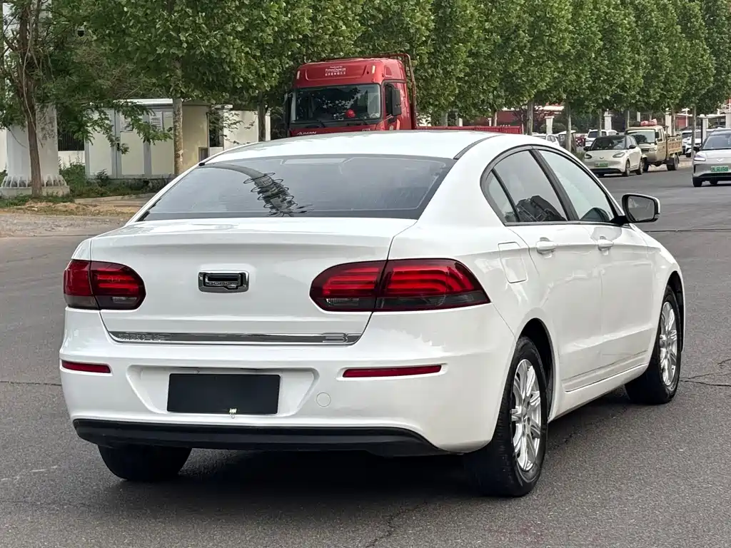 Qoros Qoros 3