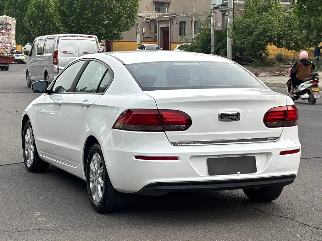 Qoros Qoros 3