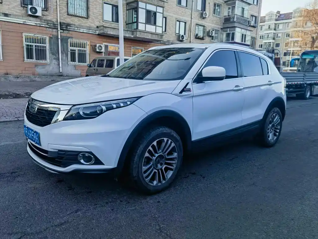 Qoros Qoros 5