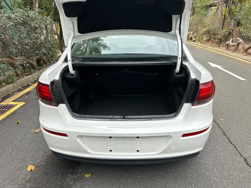Qoros Qoros 3