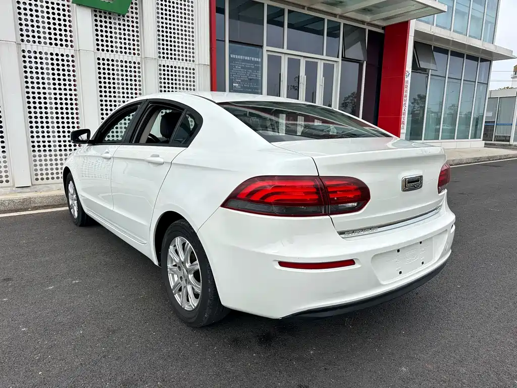 Qoros Qoros 3