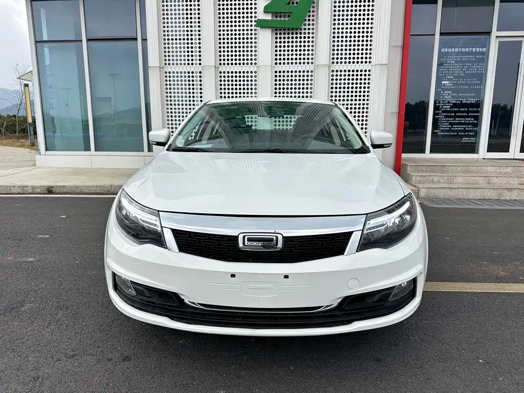 Qoros Qoros 3