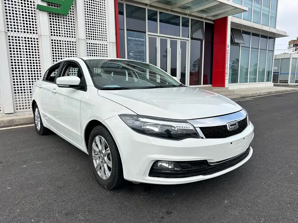 Qoros Qoros 3