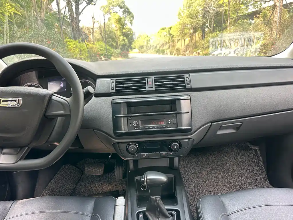 Qoros Qoros 3