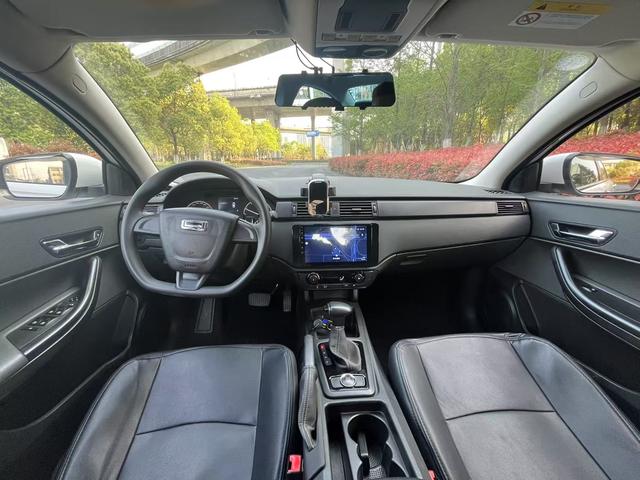 Qoros Qoros 3